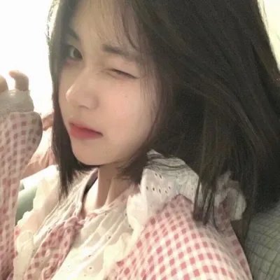 明月照尖东